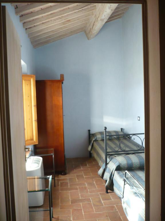 Casa Vacanze "Casale Al Pino" Riparbella Eksteriør billede