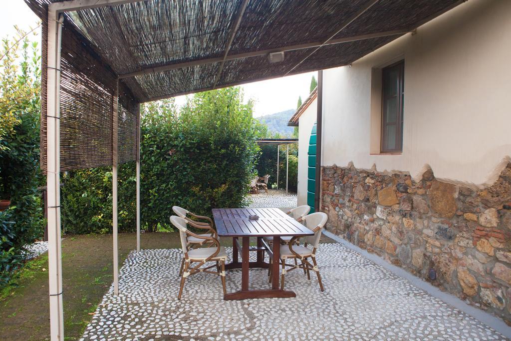 Casa Vacanze "Casale Al Pino" Riparbella Eksteriør billede