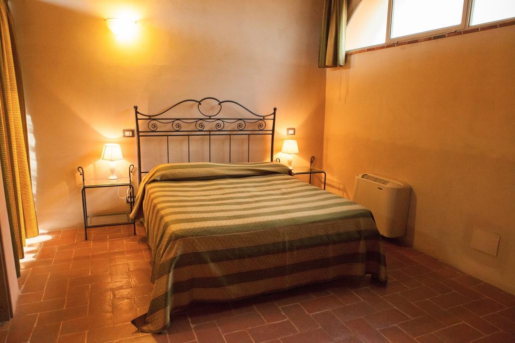 Casa Vacanze "Casale Al Pino" Riparbella Eksteriør billede