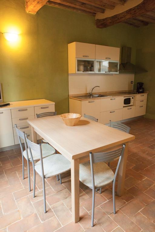 Casa Vacanze "Casale Al Pino" Riparbella Eksteriør billede