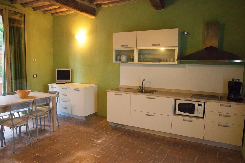 Casa Vacanze "Casale Al Pino" Riparbella Eksteriør billede