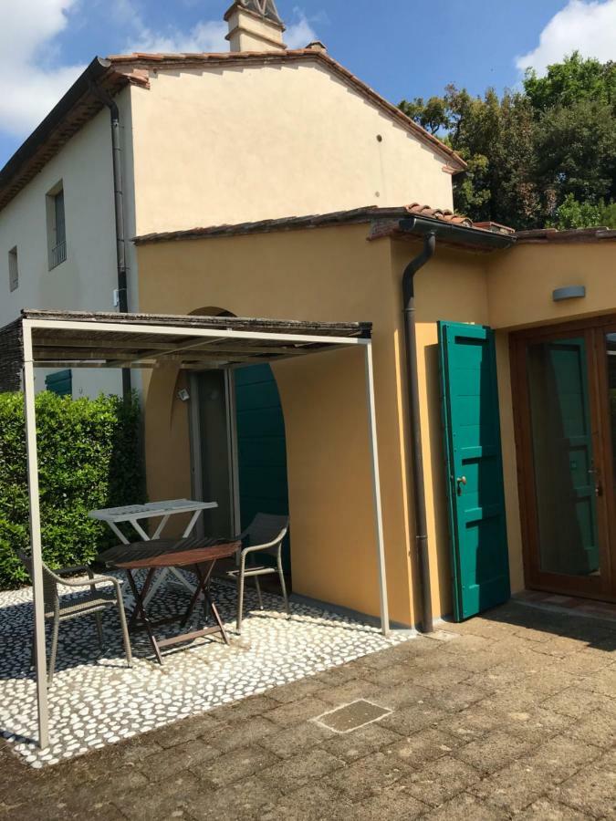 Casa Vacanze "Casale Al Pino" Riparbella Eksteriør billede
