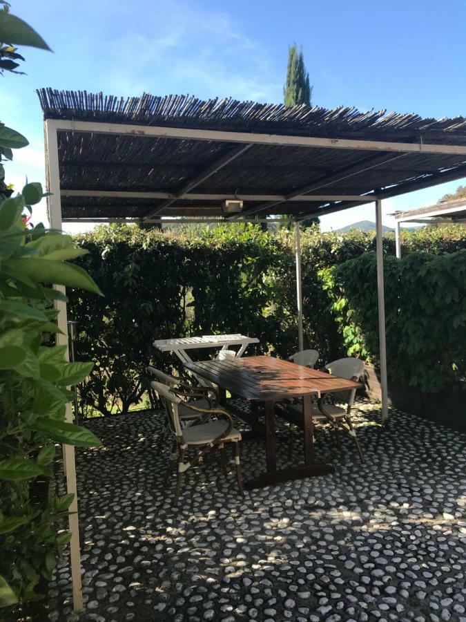 Casa Vacanze "Casale Al Pino" Riparbella Eksteriør billede