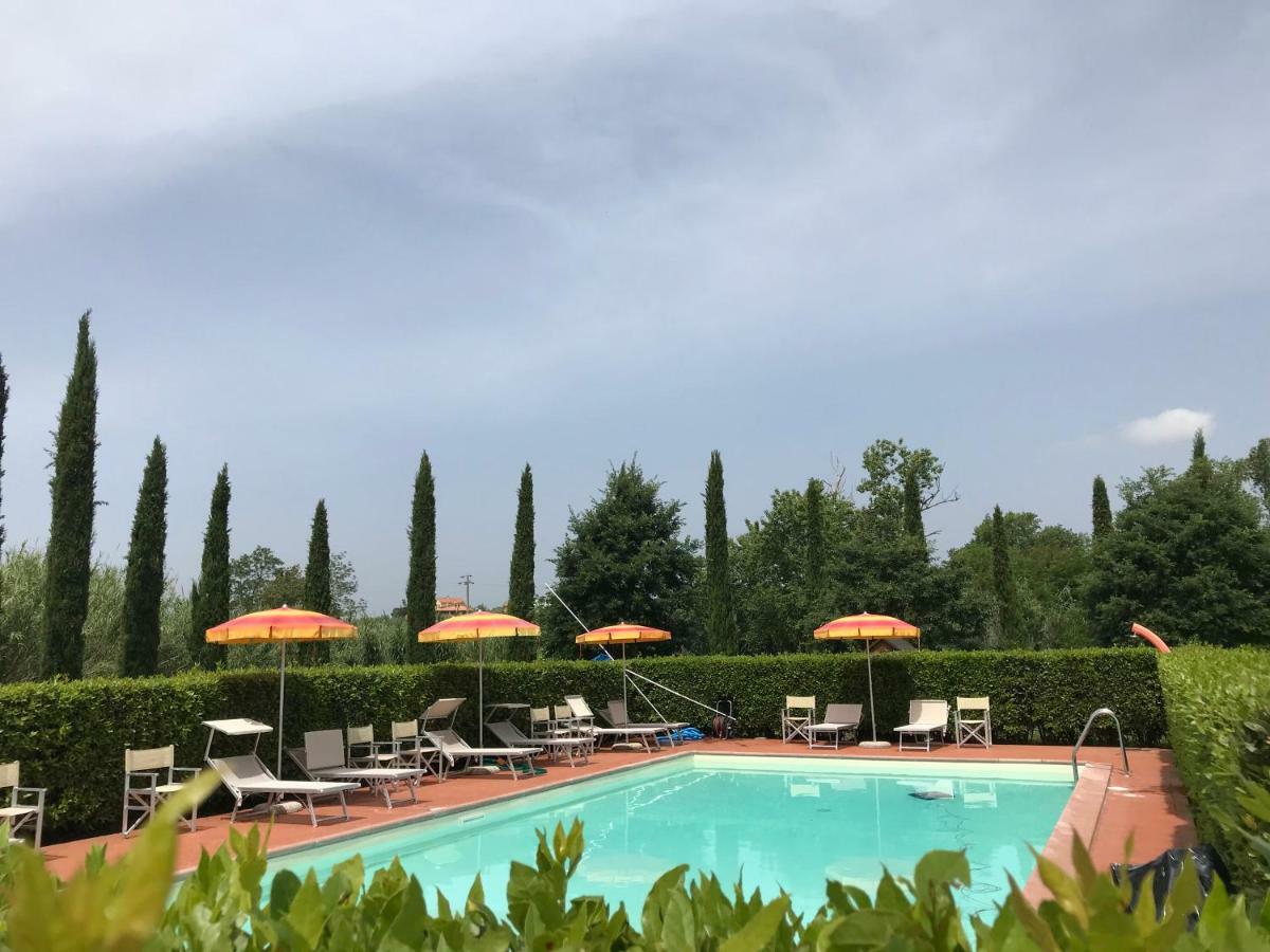 Casa Vacanze "Casale Al Pino" Riparbella Eksteriør billede